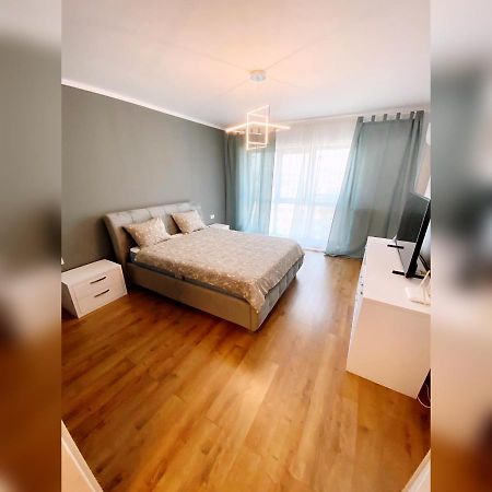 Plazza Studio Boekarest Buitenkant foto